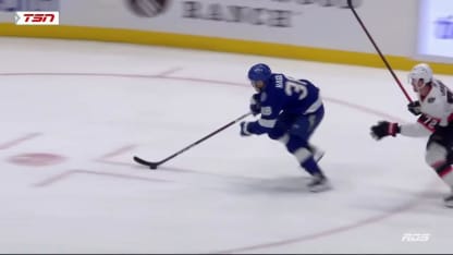 Hagel redonne l'avance au Lightning