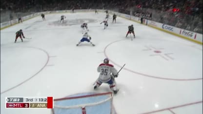 MTL@ANA: Montembeault with a great save
