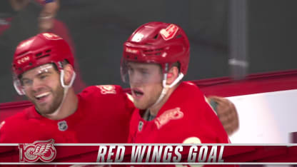 MTL@DET: Copp scores empty-net goal