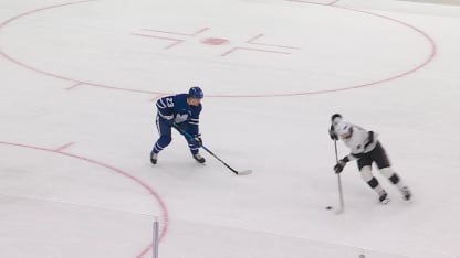 LAK@TOR: Byfield scores goal against Dennis Hildeby