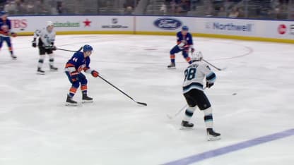 UTA@NYI: Sergachev scores PPG against David Rittich