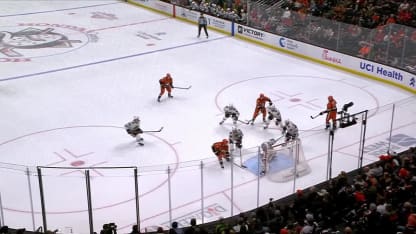 CHI@ANA: Soderblom with a great save against Frank Vatrano