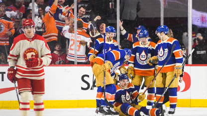 Los Edmonton Oilers ganan la ‘Batalla de Alberta’ y hacen historia