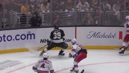 Ward surprend Quick en 2e période