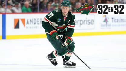 Kaprizov badge 32 en 32