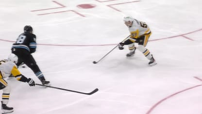 PIT@UTA: Cole scores goal against Stuart Skinner