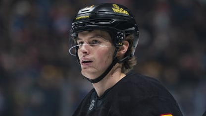 Boston zieht Lukas Reichel hoch in die NHL