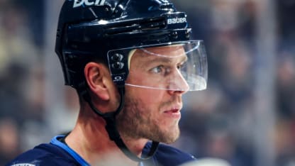 Jonathan Toews znova v Chicagu