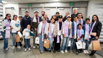 20251102_Red-Wings_vs_Sharks4421