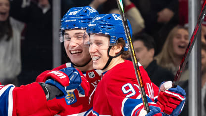 Fíni chcú v prvom zápase spomaliť Slafkovského