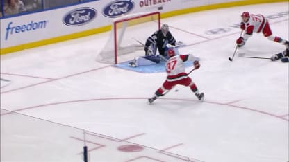 Svechnikov shovels in a backhand