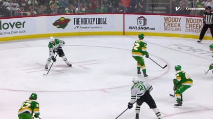 DAL@MIN: Johnston scores goal against Filip Gustavsson