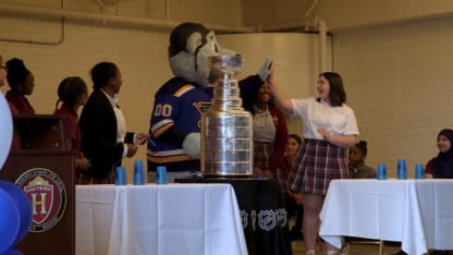 The Cup visits Hawthorn School
