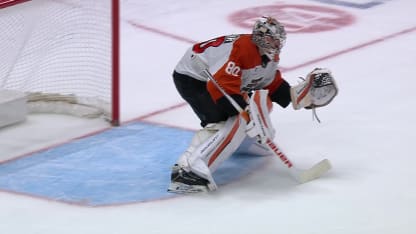 Flyers topple Penguins in shootout