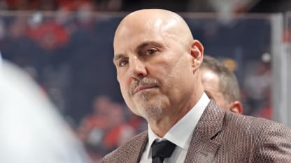 Los Vancouver Canucks contarán con nuevo entrenador