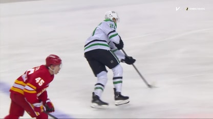 DAL@CGY: Robertson scores goal against Devin Cooley