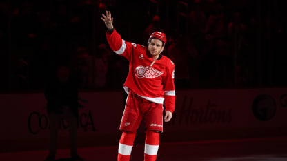 Kane strikes twice for 499th and 500th career goals