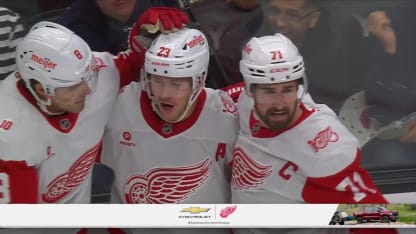 Raymond kvitterar för Red Wings