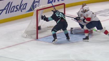 FLA@SEA: Meyers scores goal against Daniil Tarasov