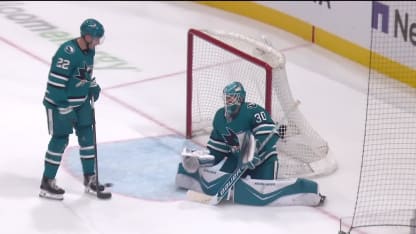 VGK@SJS: Hertl scores goal against Yaroslav Askarov