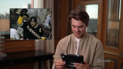 Hischier und Moser bestaunen Lemieux