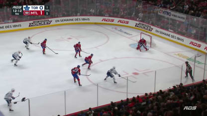 TOR@MTL: Dobeš effectue un bel arrêt contre Dakota Joshua