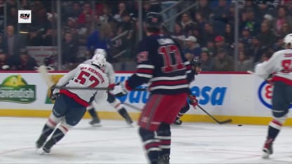 WSH@WPG: Iafallo scores goal against Logan Thompson