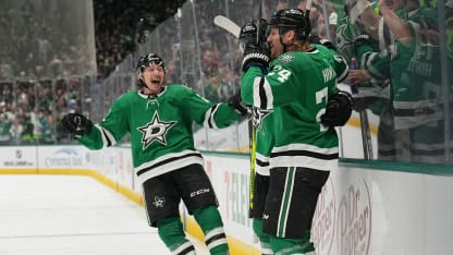 Stars celebrate game 5