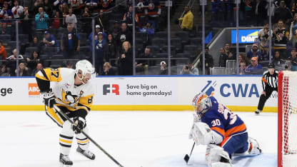 Sorokin stops Crosby's penalty shot