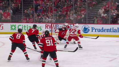 DET@NJD: Markstrom with a great save against Justin Faulk