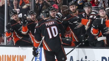 Corey Perry high fives teammates ANA-CHI