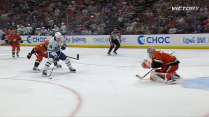 Marner trouve la cible en échappée