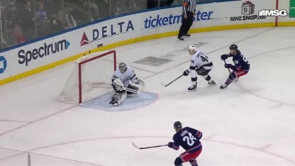 LAK@NYR: Chytil scores goal against Darcy Kuemper