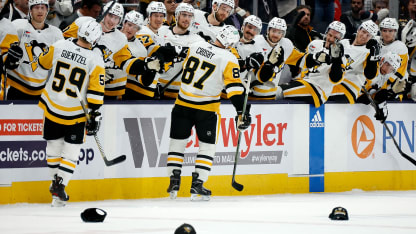 Crosby completa el Hat-Trick