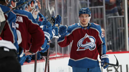 COL-Lehkonen-Goal-vs-NJD-4-14-22