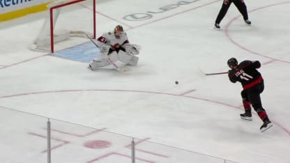 OTT@CAR: Staal scores goal against James Reimer