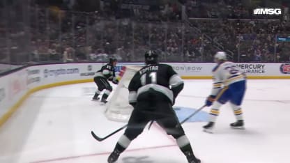 BUF@LAK: Luukkonen with a great save against Adrian Kempe