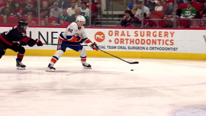 NYI@CAR: Gatcomb marque un but contre Brandon Bussi