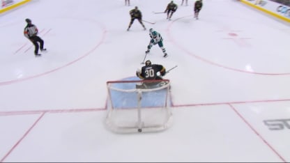 SJS@VGK: Eklund scores goal against Carl Lindbom