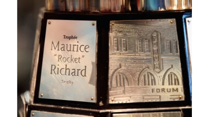 Maurice_Richard_trophy_up_close