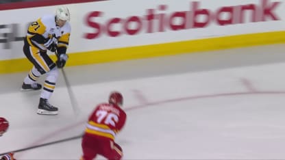 PIT@CGY: Chinakhov scores goal against Dustin Wolf