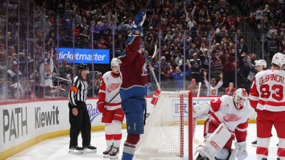 Nichushkin nets a nifty backhand