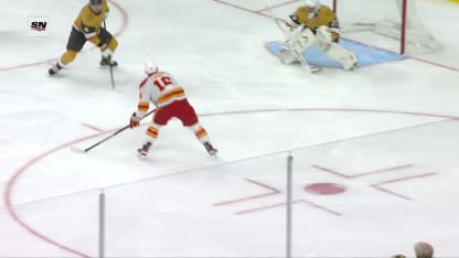 CGY@VGK: Frost scores goal against Carter Hart