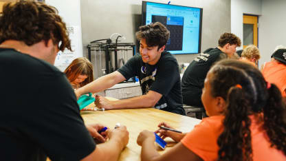 202375_devcampvolunteer_it00-43