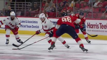 FLA@CAR: Jarvis scores goal against Spencer Knight