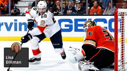 Jaromir Jagr #68 of the Florida Panthers controls the puck in front of the net against John Gibson #36 of the Anaheim Ducks