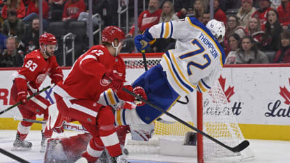 Thompson prend les choses en main