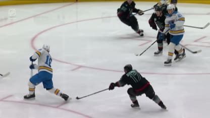 Thomas bien servi par Schenn