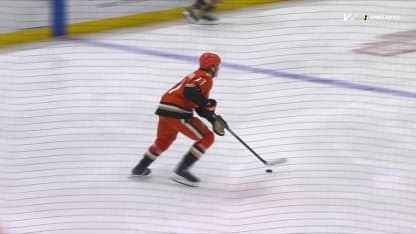 DAL@ANA: Back scores SHG against 
Lukas Dostal