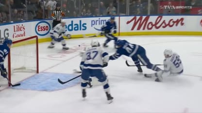 Rielly résiste à la pression pour ouvrir la marque